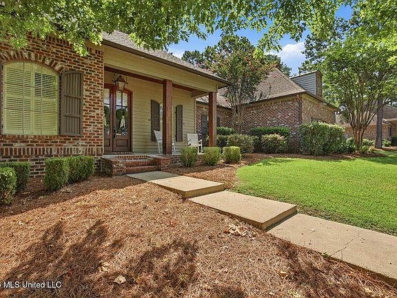 5th image of 299 Lake Village Dr