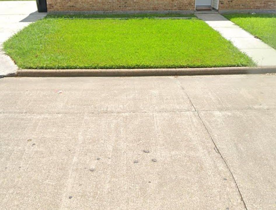 1st image of 121 3rd Ave #121