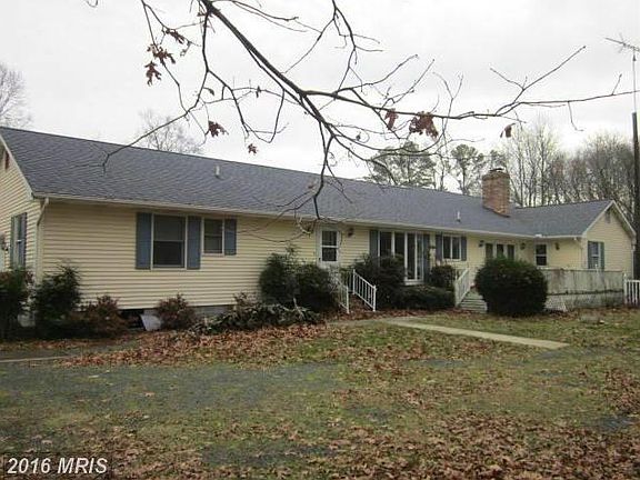 Exterior (Rear)