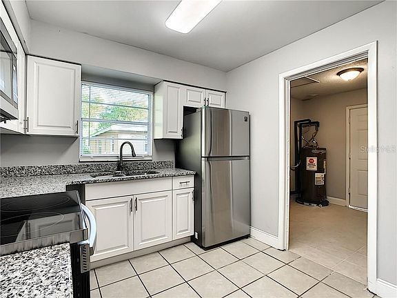 5th image of 1812 Selleen Dr