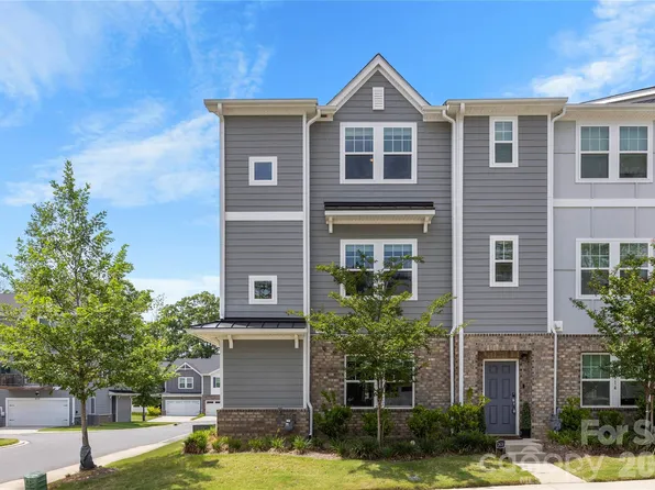 2616 Greenmarket Dr, Charlotte, NC 28217