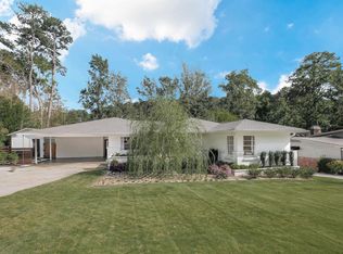 1919 Canyon Rd, Vestavia Hills, AL 35216