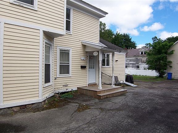 3rd image of 117 W Main St