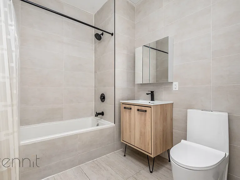 125 Kings Hwy #4A — Photo 8