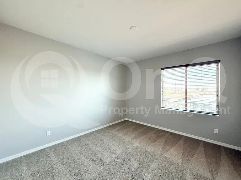 1007 E Buffalo St — Photo 23