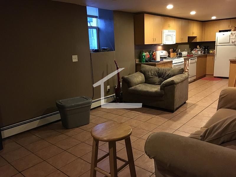 2nd image of 40 Brainerd Rd #Mzb