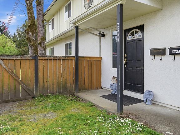3rd image of 2844 Rita Rd