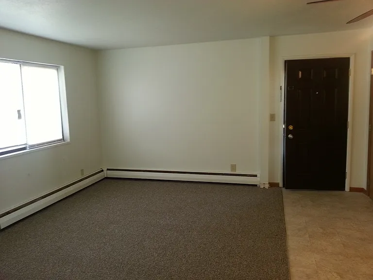 2718 Wayne Ave — Photo 20