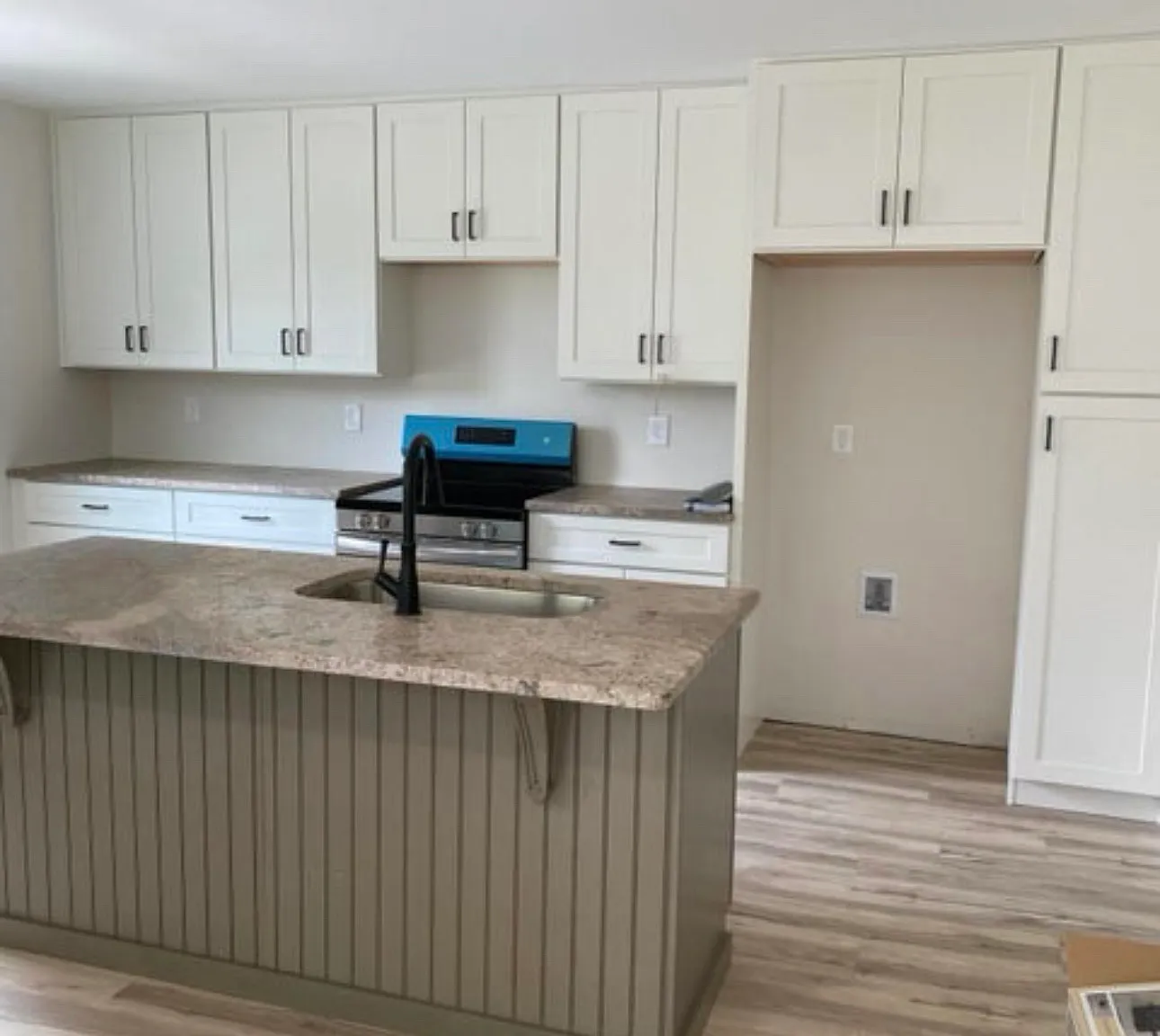 3 bed, 1144 sqft, $2,000 — Photo 4