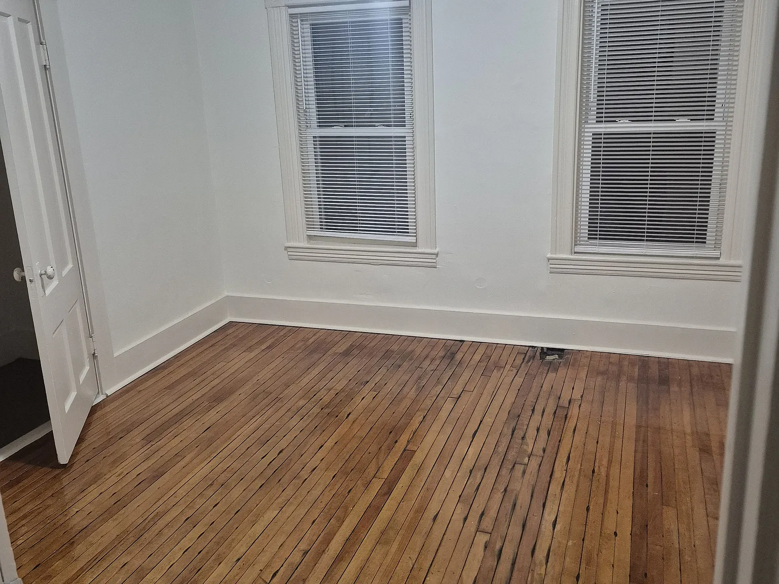 2 bed, 800 sqft, $1,900 — Photo 3