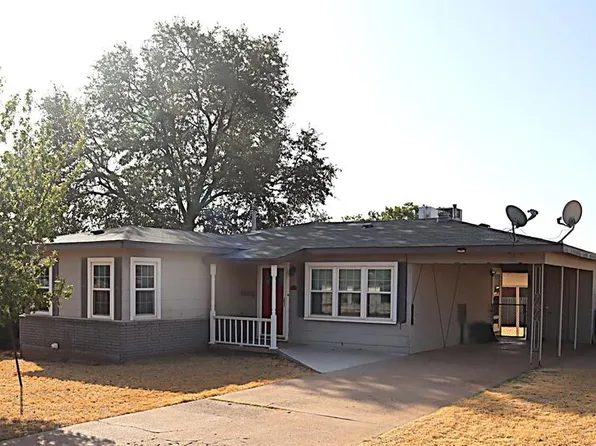 802 E 15th St, Sweetwater, TX 79556