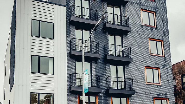 Rented by Nooklyn NYC LLC | media 19