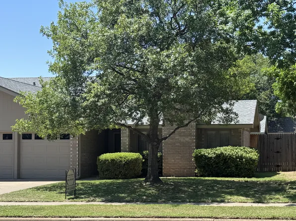 5215 84th St, Lubbock, TX 79424