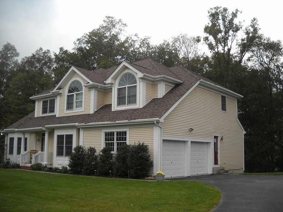 1st image of 22 Dutch Hill Dr