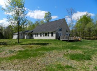 565 Todds Corner Rd, Saint Albans, ME 04971