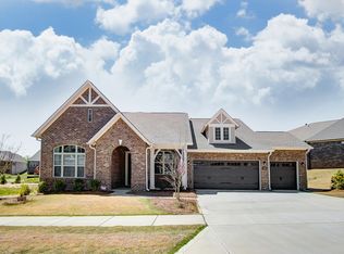 2020 Massy Clark Dr, Matthews, NC 28105