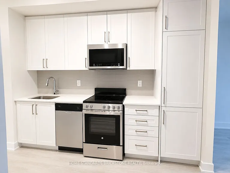 2450 Old Bronte Rd #447 — Photo 2