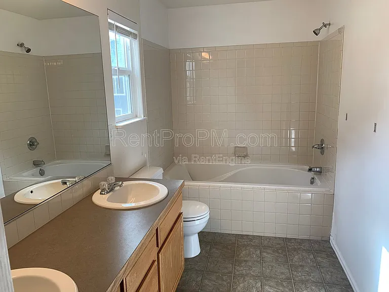 2615 Forecastle Dr — Photo 12