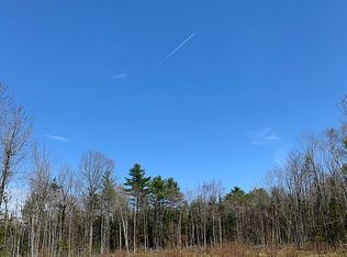 12 Sunrise Dr, Newport, ME 04953