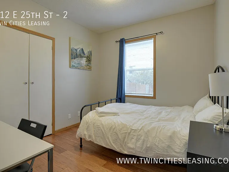 912 E 25th St #2 — Photo 11