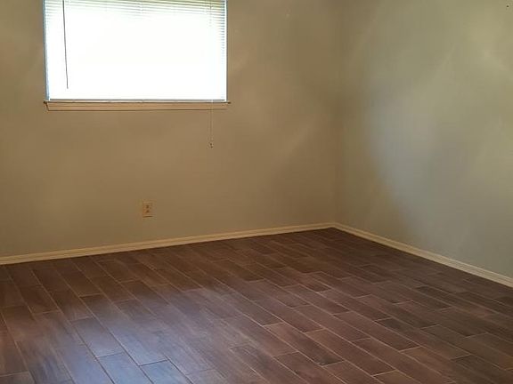 5th image of 1534 S Heritage Cir