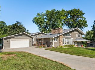 12504 Chippewa Ln, Burnsville, MN 55337
