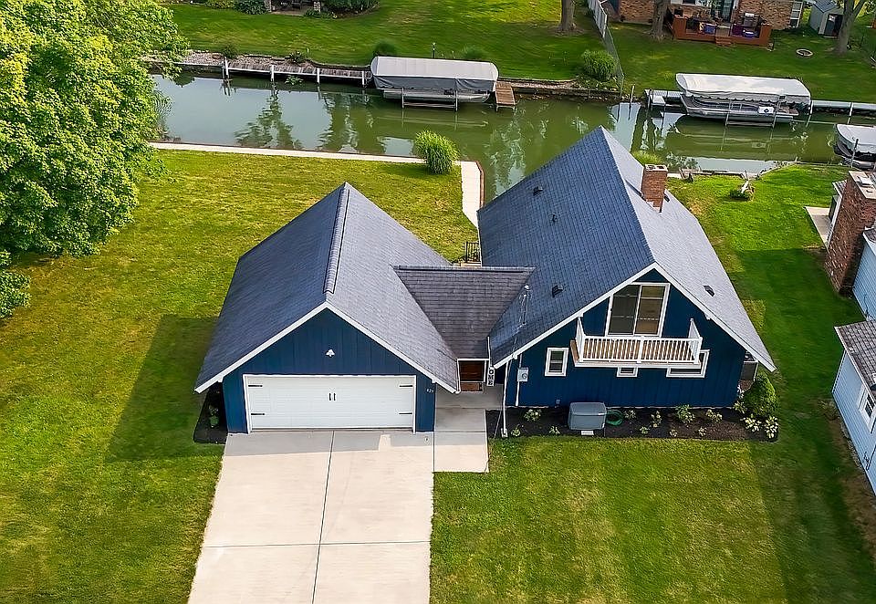 1st image of 829 Teal Dr