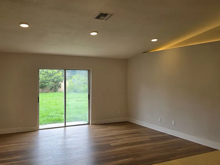 14540 Lycastle Cir — Photo 4