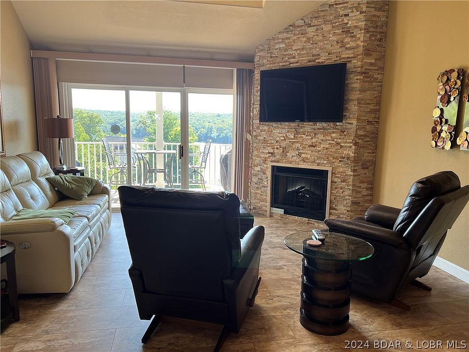 1st image of 4800 Eagleview Dr Unit 141B