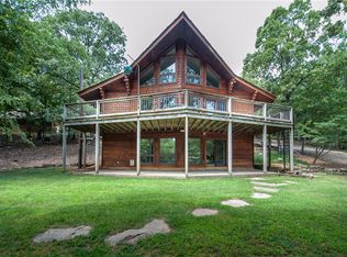 10045 S Smokey Bear Rd, Fayetteville, AR 72701