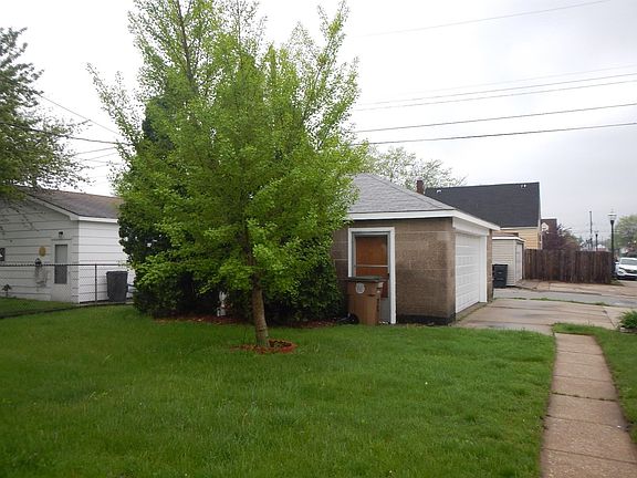 5th image of 5602 Homerlee Ave