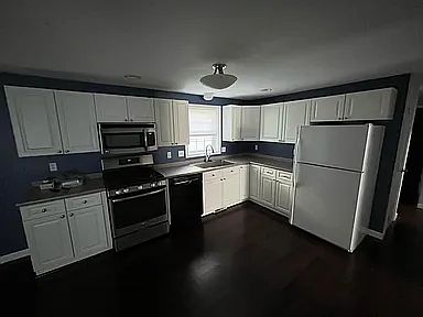 4th image of 14 Barbara Ln