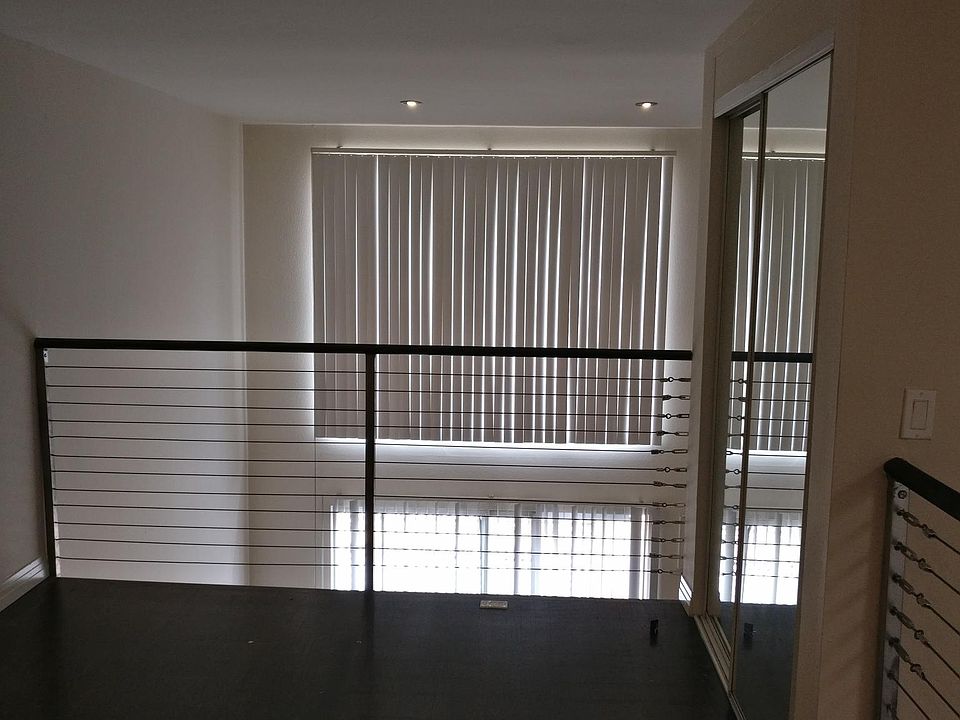 2nd image of 430 S St Andrews Pl APT 313