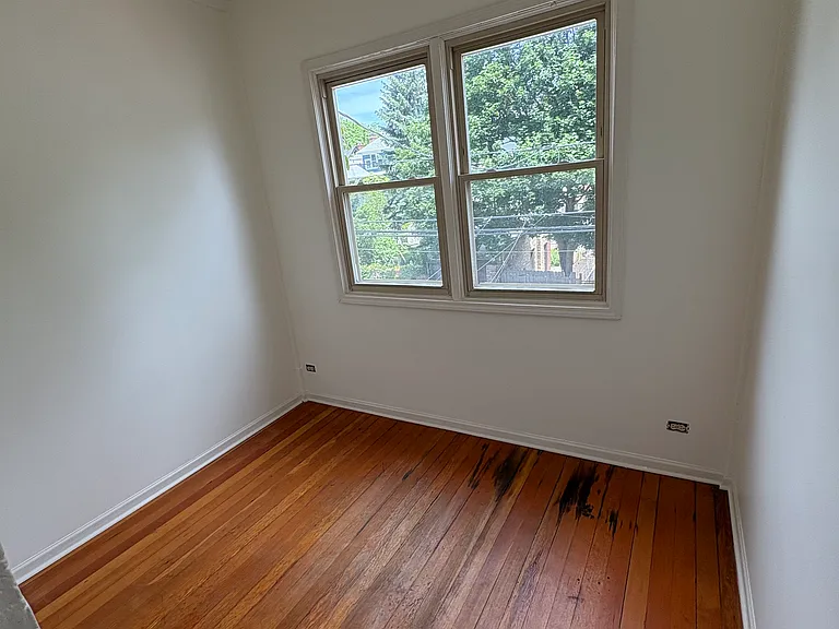 6641 N Ashland Ave #1 — Photo 8