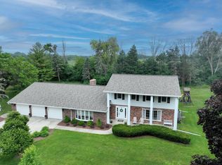 3929 S Brook Rd, Franksville, WI 53126