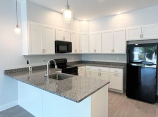 118 Old Colony Ave #121, Quincy, MA 02170