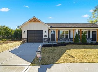 90 Timber Creek Dr, Carlisle, OH 45005