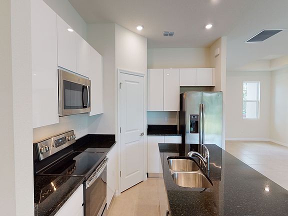 3rd image of 351 San Filippo Dr SE