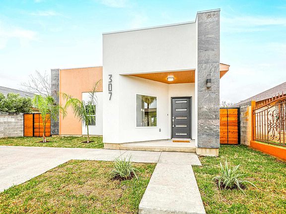 3rd image of 307 Alicante Dr
