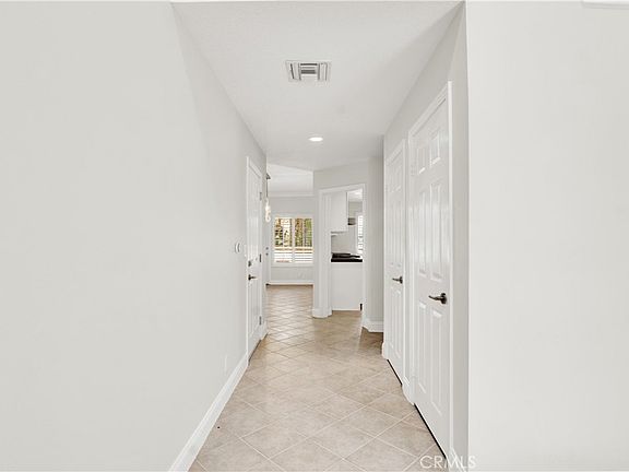 4th image of 5200 White Oak Ave Unit 52