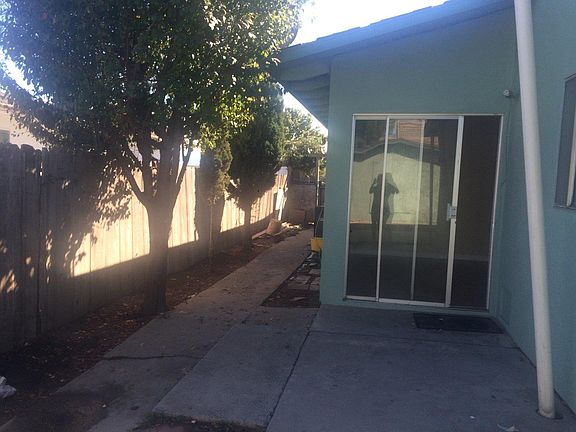 4th image of 1675 Siskiyou Dr