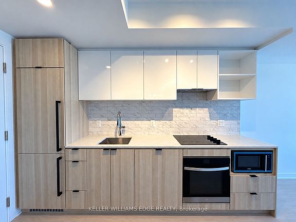 3rd image of 252 Church St #4517