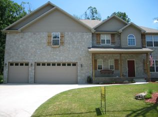 61 Beacon Hill Dr, Lake Ozark, MO 65049