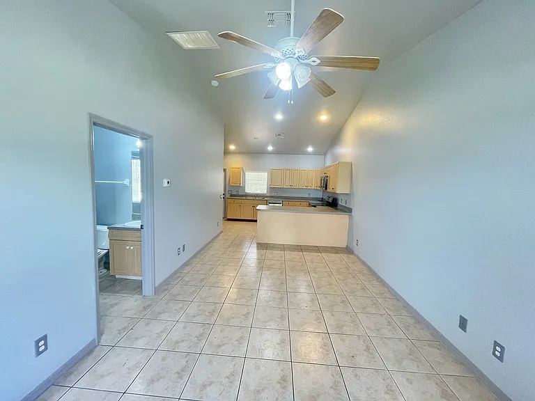 9088 Frank Rd #9086 — Photo 4