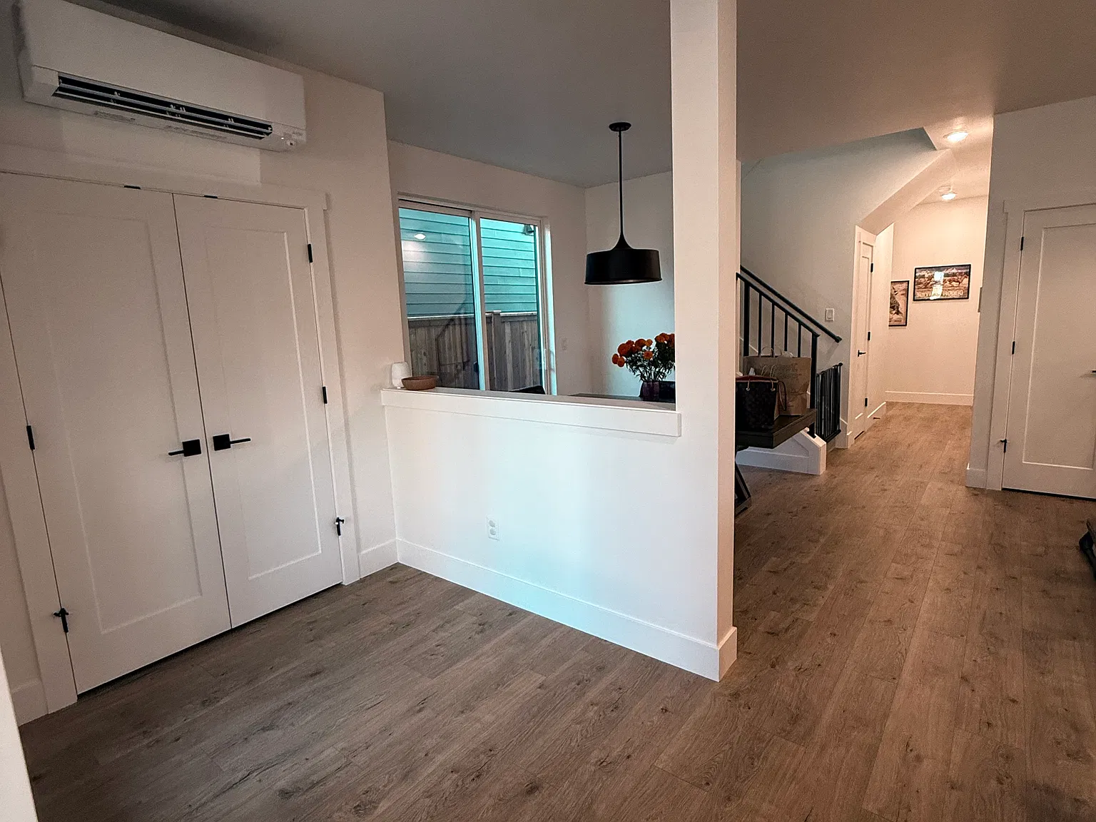 3 bed, 2.5 bath, 1680 sqft, $3,600 — Photo 2