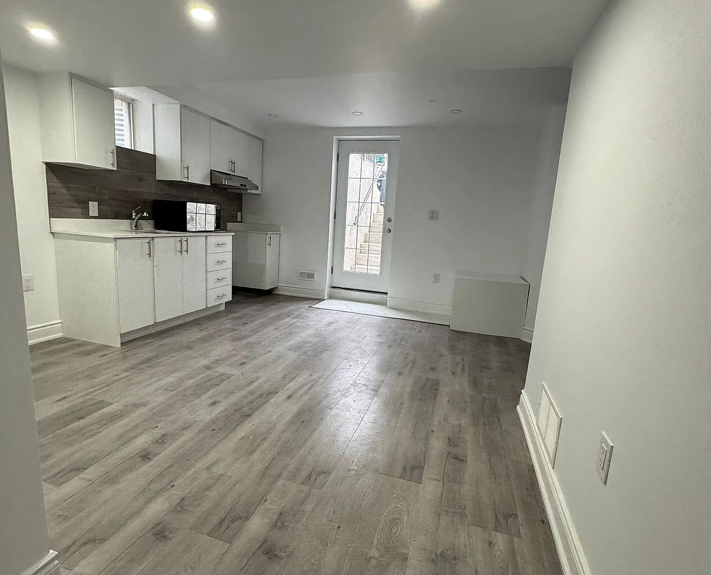 1 bed, $1,400 — Photo 1