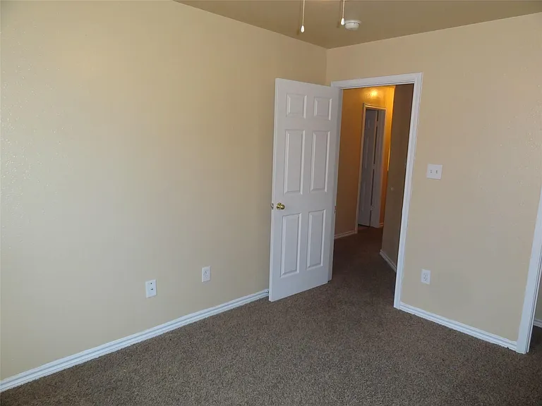 1554 Stone Village Dr — Photo 13