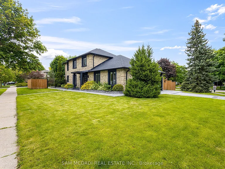 2535 Robin Dr — Photo 41
