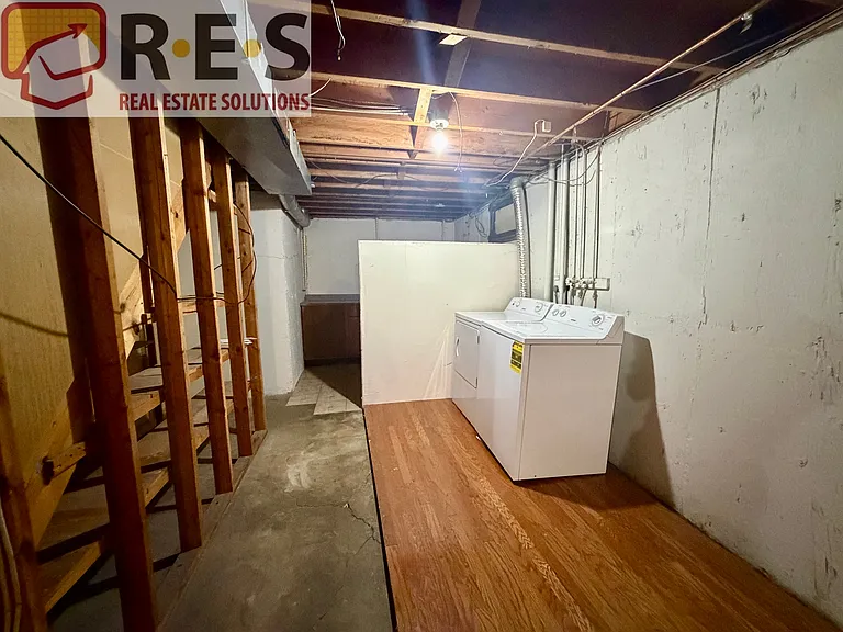 451 Emporia St — Photo 11
