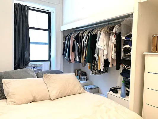 Rented by Compass | media 27